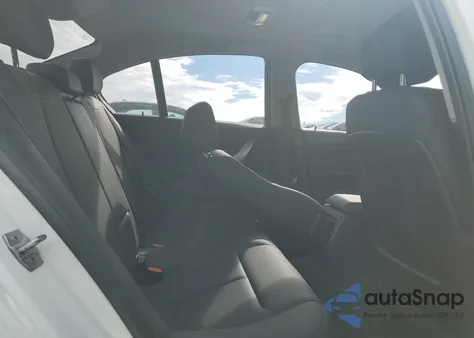 2017 BMW 320 I z USA, uszkodzony, nr VIN WBA8E1G30HNU17494